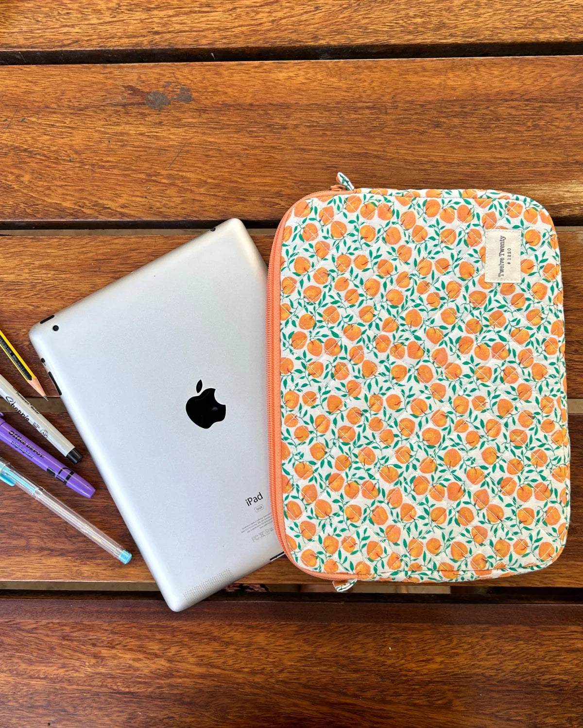 iPad/Tablet Sleeve - Peaches Cream