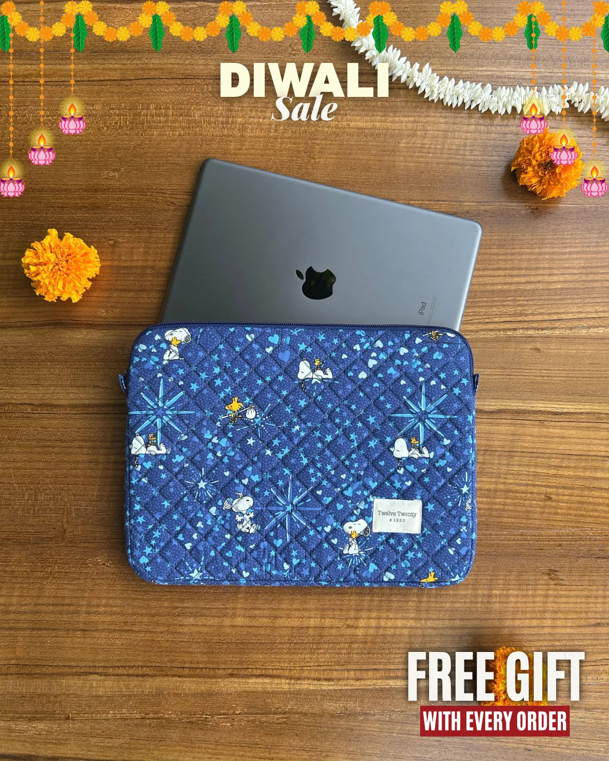 iPad/Tablet Sleeve - Blue Snoppy