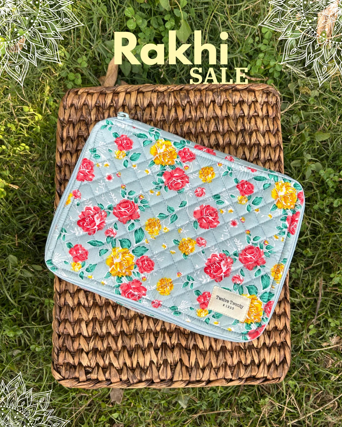 Makeup Organizer - Mint Roses
