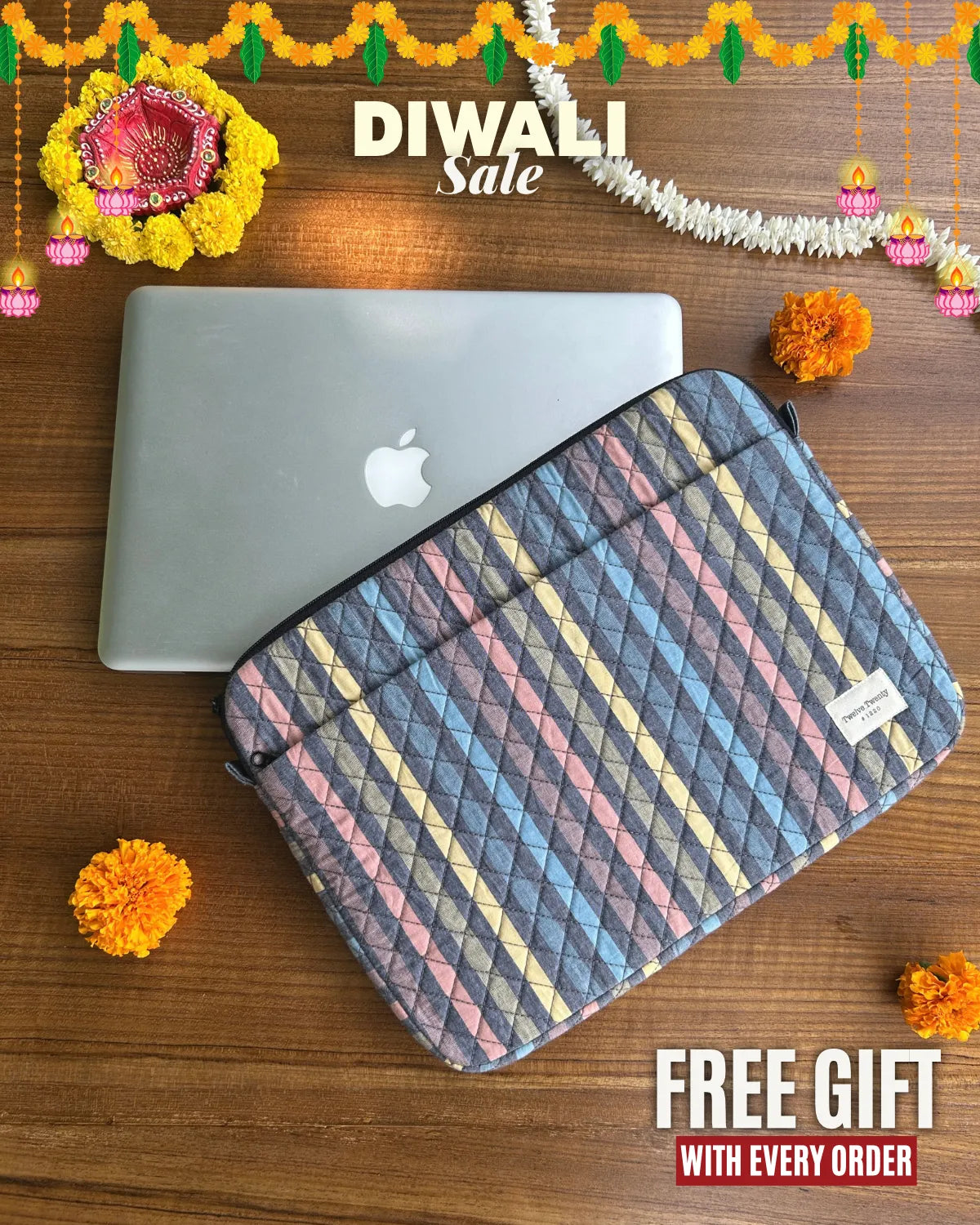 Laptop Sleeve W Pocket - Multi Stripes