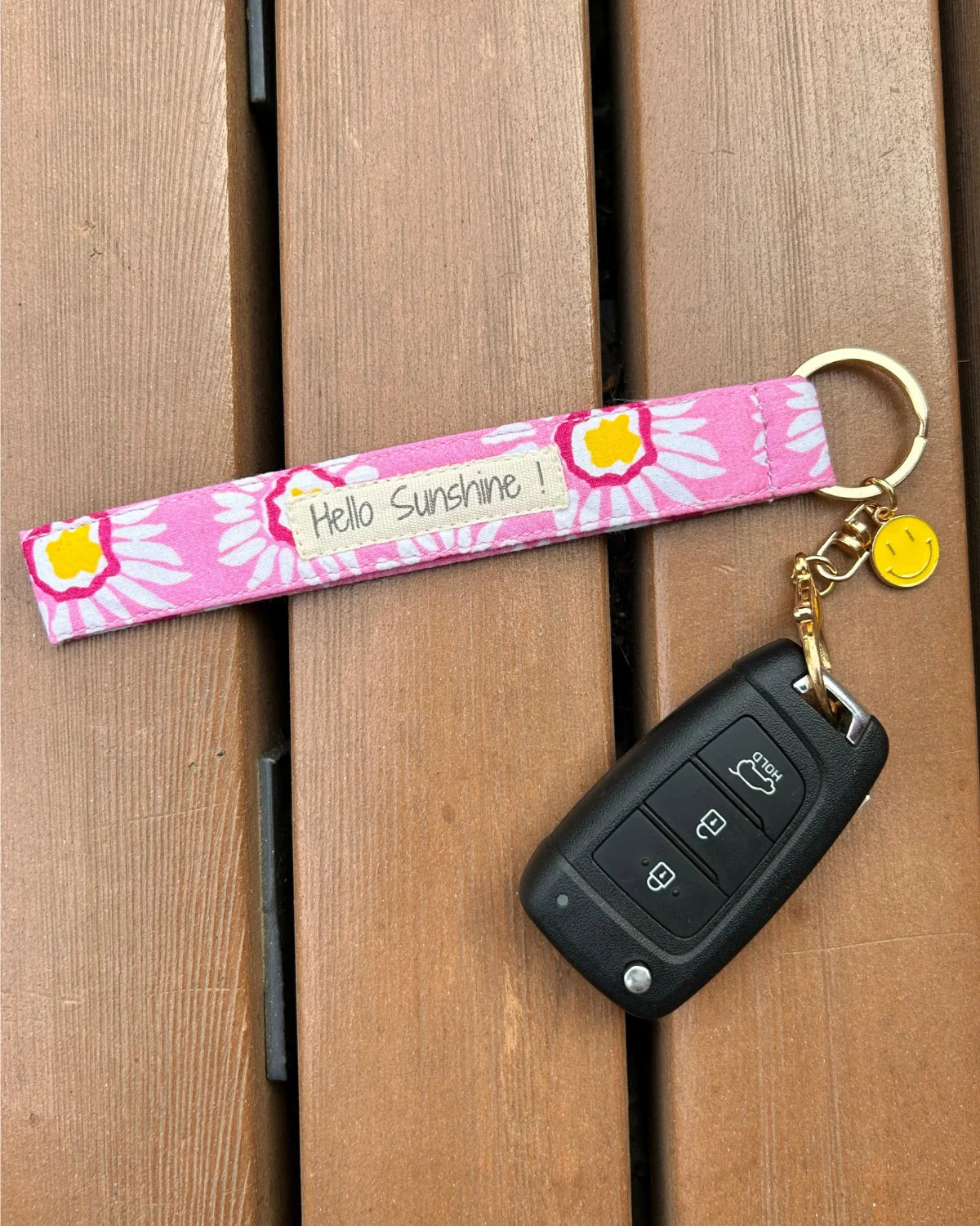 Pink Daisies Keychain