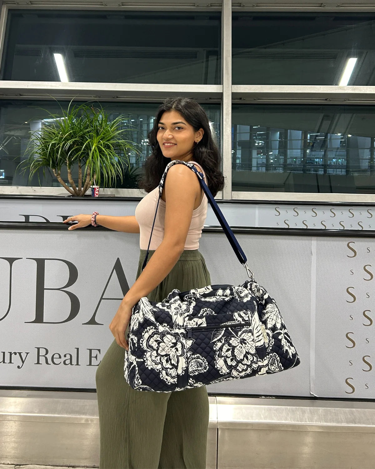 Duffle Bags - Carbon White Floral