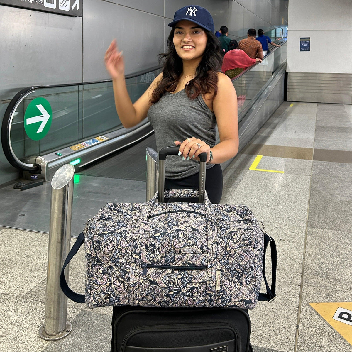 Duffle Bags - Mauve Paisley