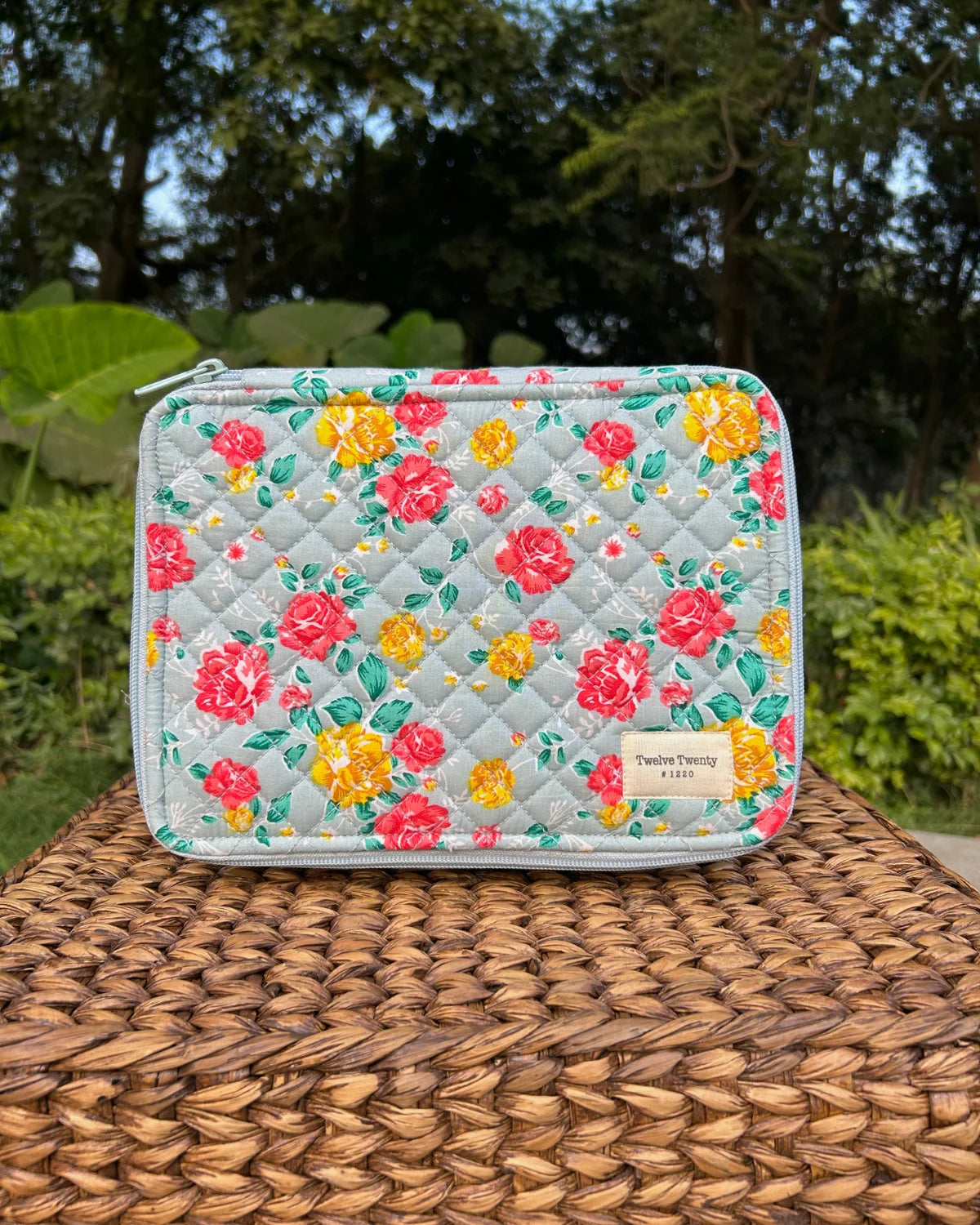 Makeup Organizer - Mint Roses