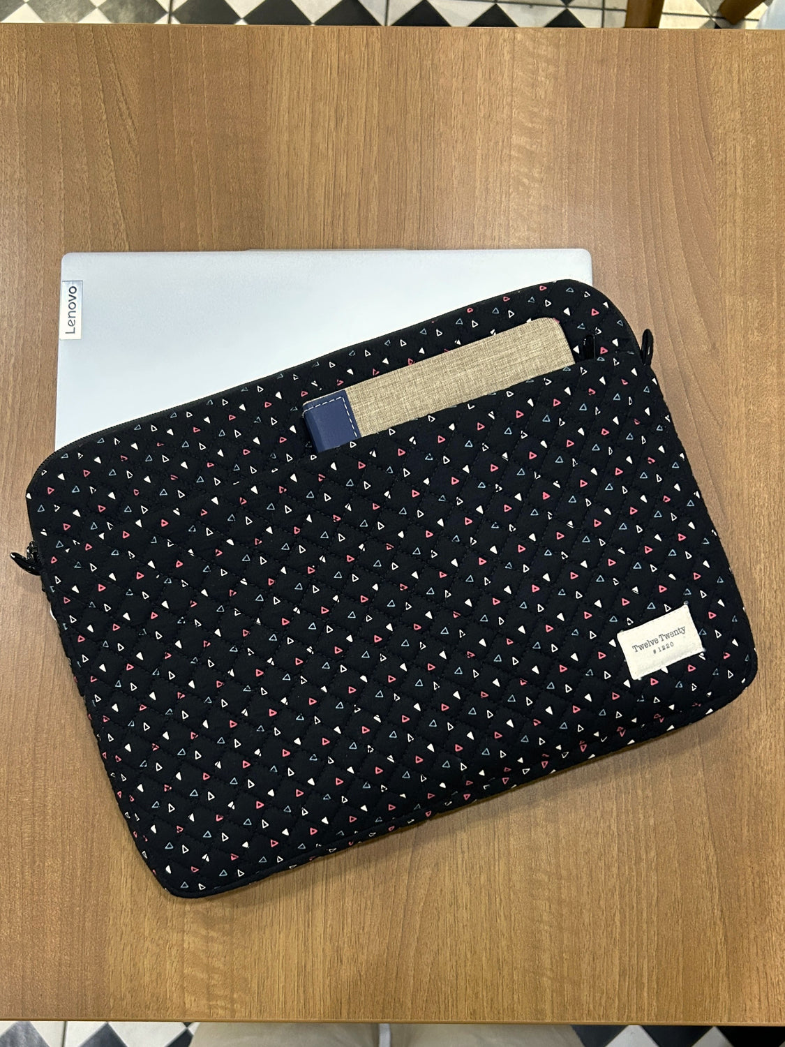 Laptop Sleeve W Pocket - Black Triangles